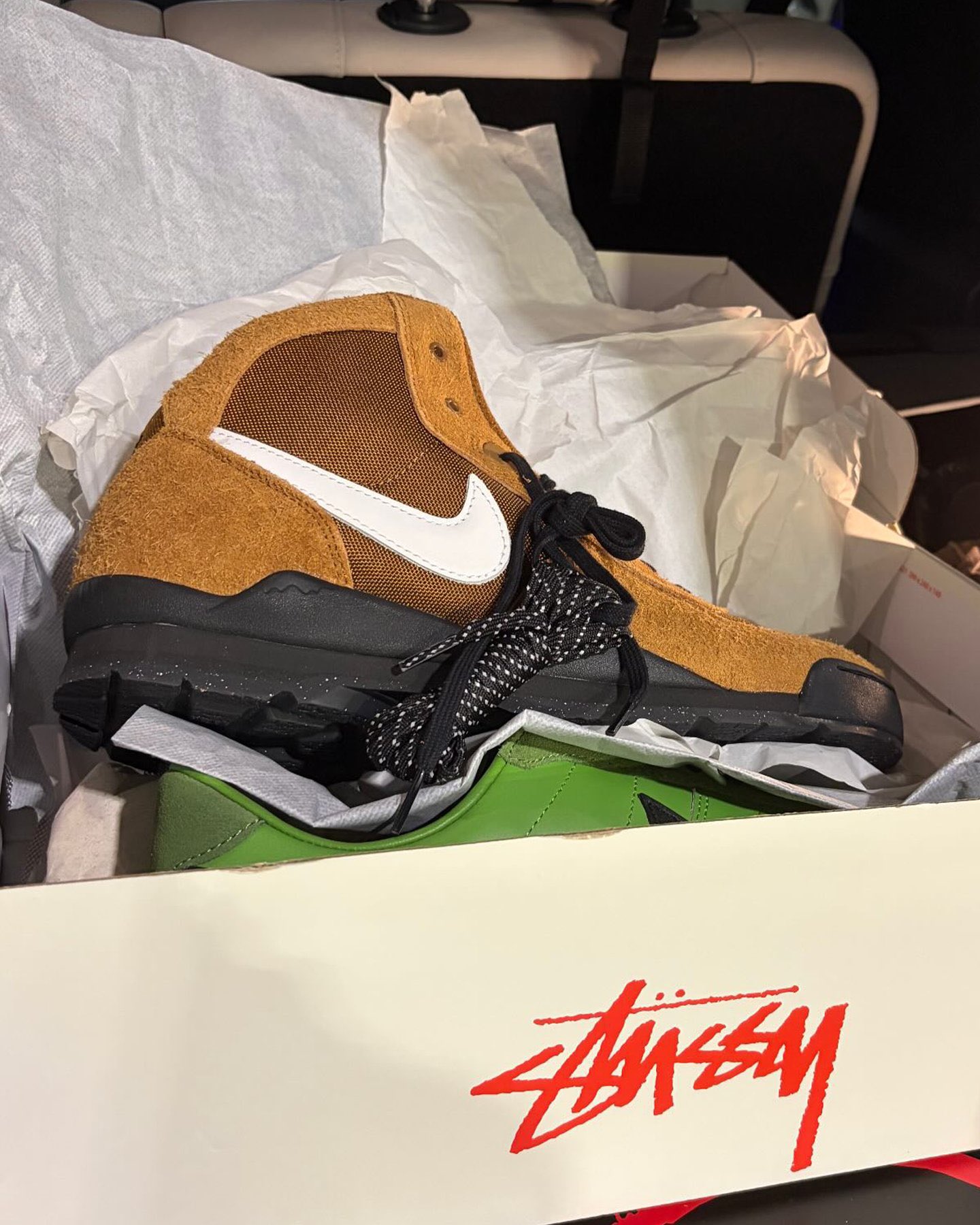 Stüssy × NIKE BALTORO HIGH "Light British Tan" が公開