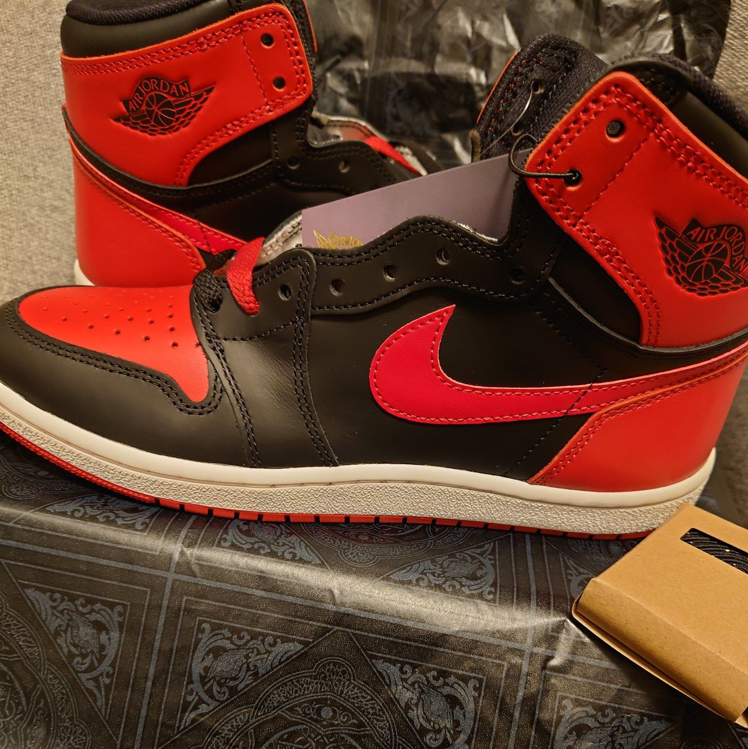 NIKE AIR JORDAN 1 HIGH '85 SP “Bred” の2月販売モデルとの変更点が判明