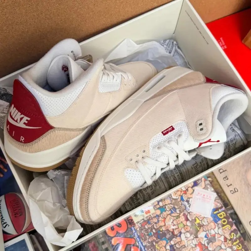 Levi's® × NIKE AIR JORDAN 3 “Sail” が2026年春に発売予定