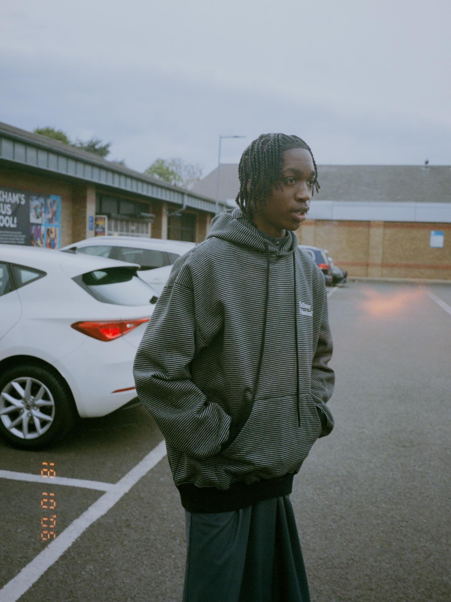 ENNOY の新作アイテム Border Crew Neck Sweat & Hoodie Sweat が発売