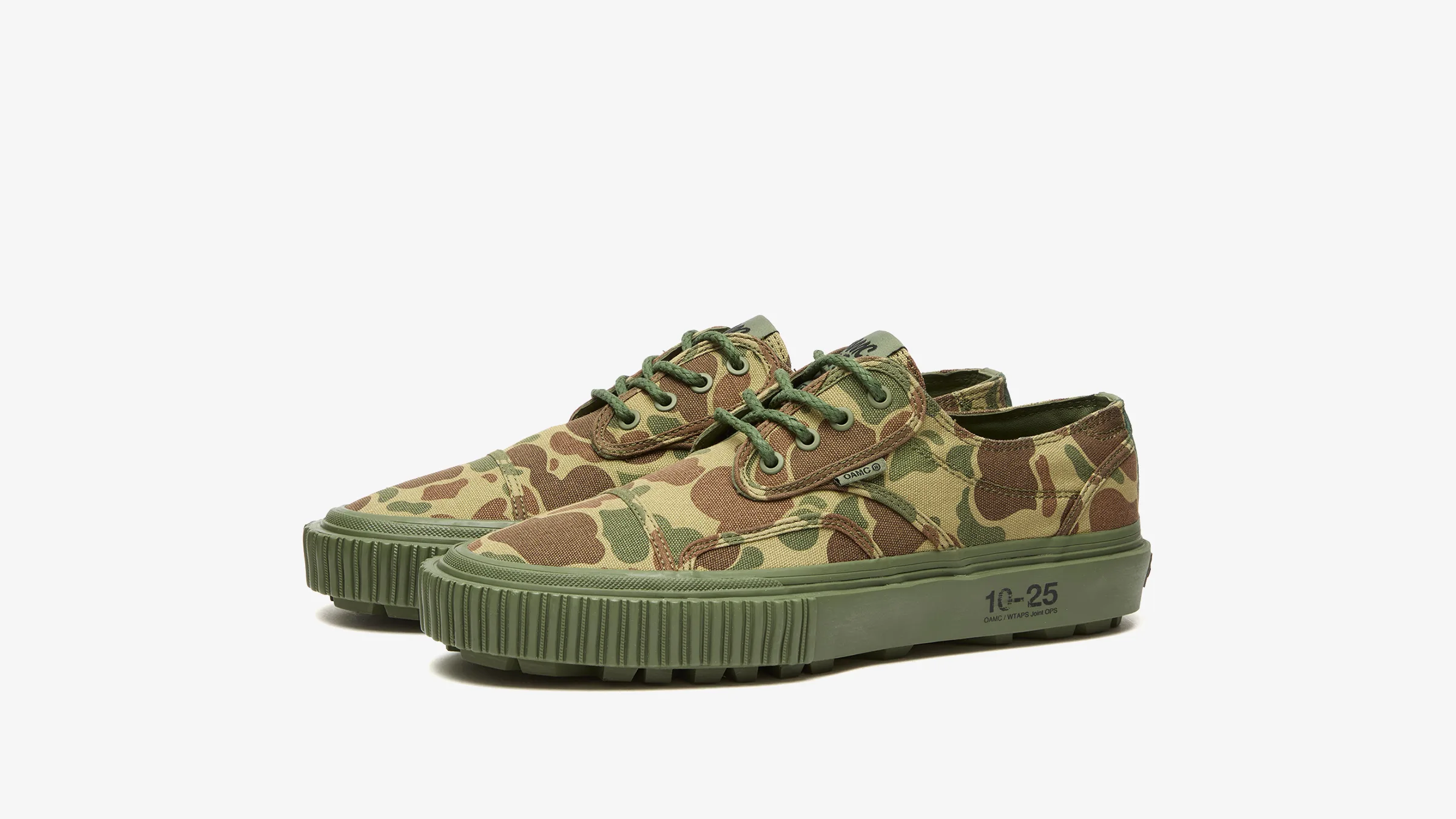 WTAPS × OAMC × VANS OTW のトリプルコラボスニーカーが発売予定