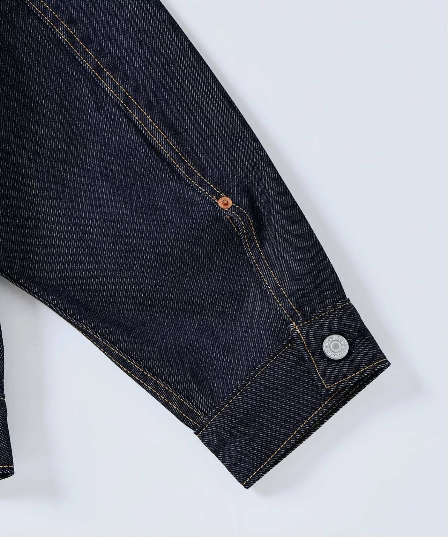 JOURNAL STANDARD × Levi’s® TYPE1 & TYPE2 Rigid Tracker Jacket の先行販売が開始