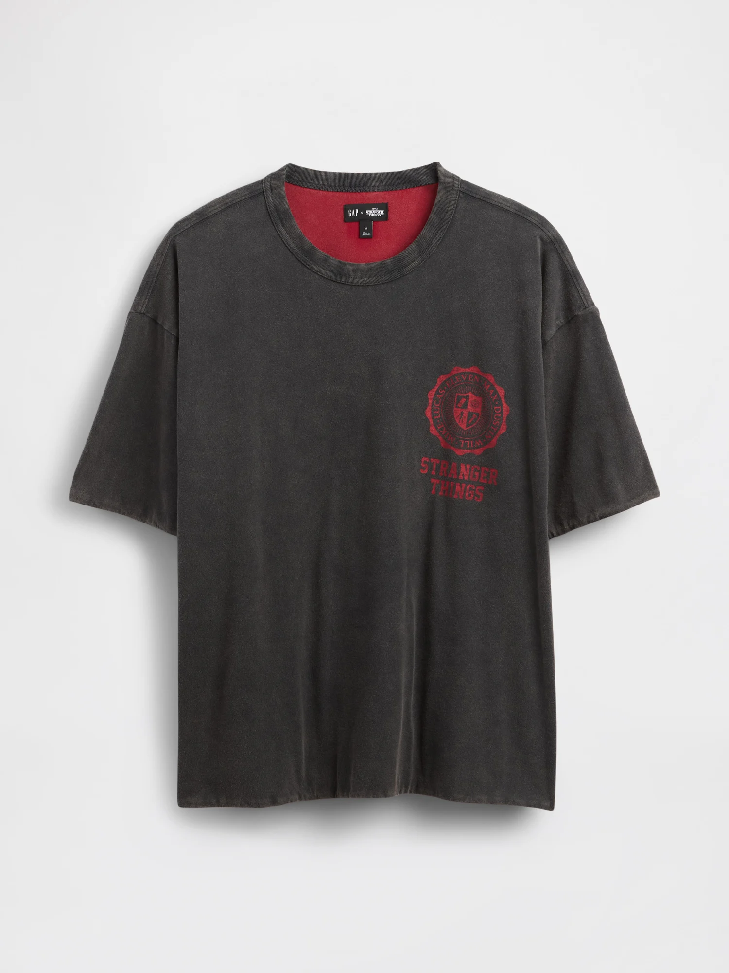 Gap × Stranger Things が11月25日(火)10:00～発売