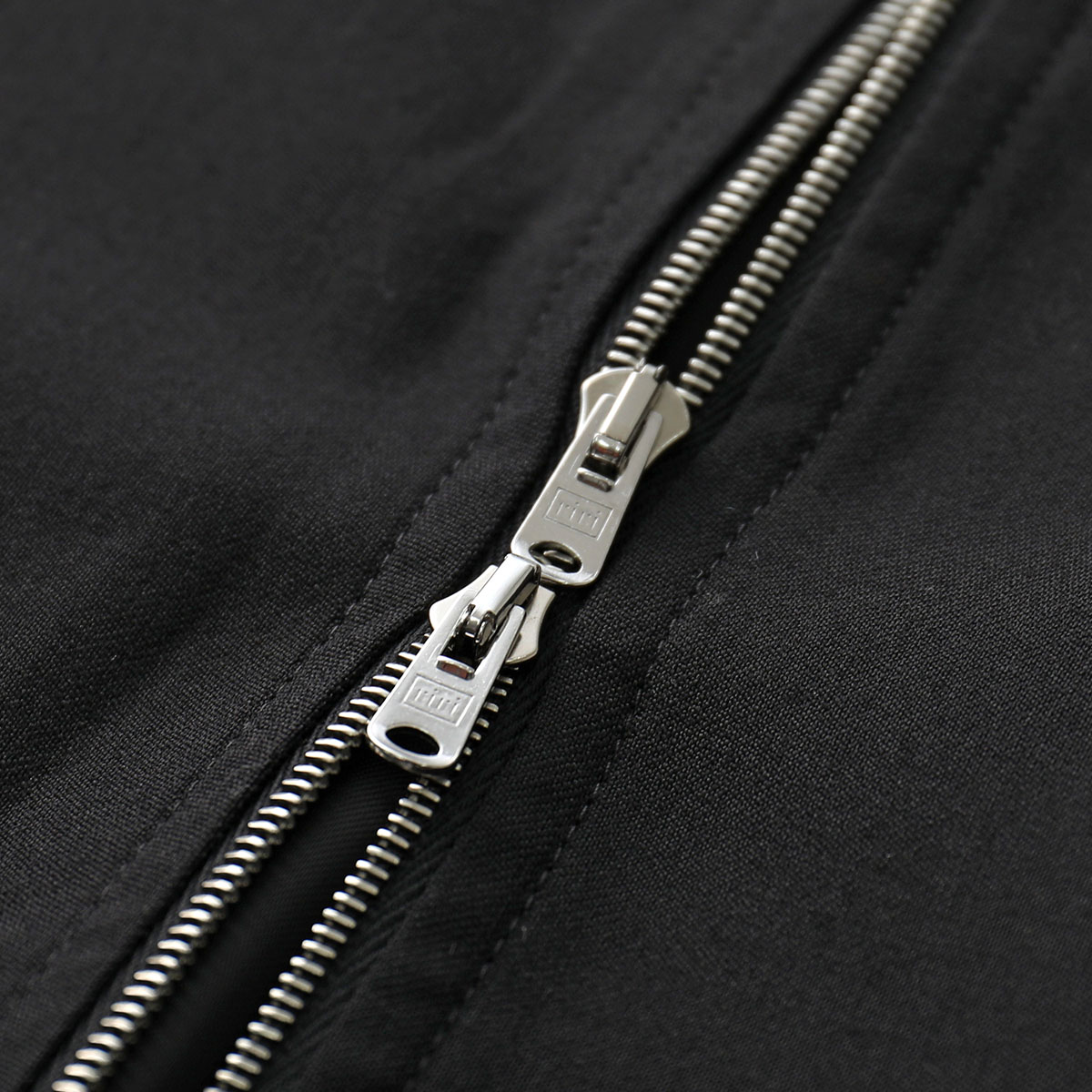 OUR LEGACY の Mini Jacket FW25 がSALE価格で発売