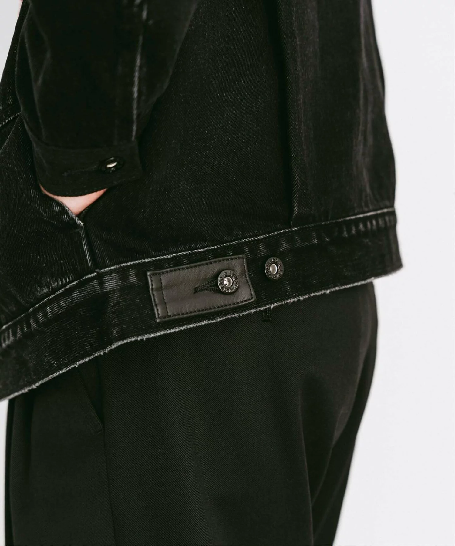 EDIFICE × Levi’s®『2nd Type Tracker Jacket』の先行予約が開始