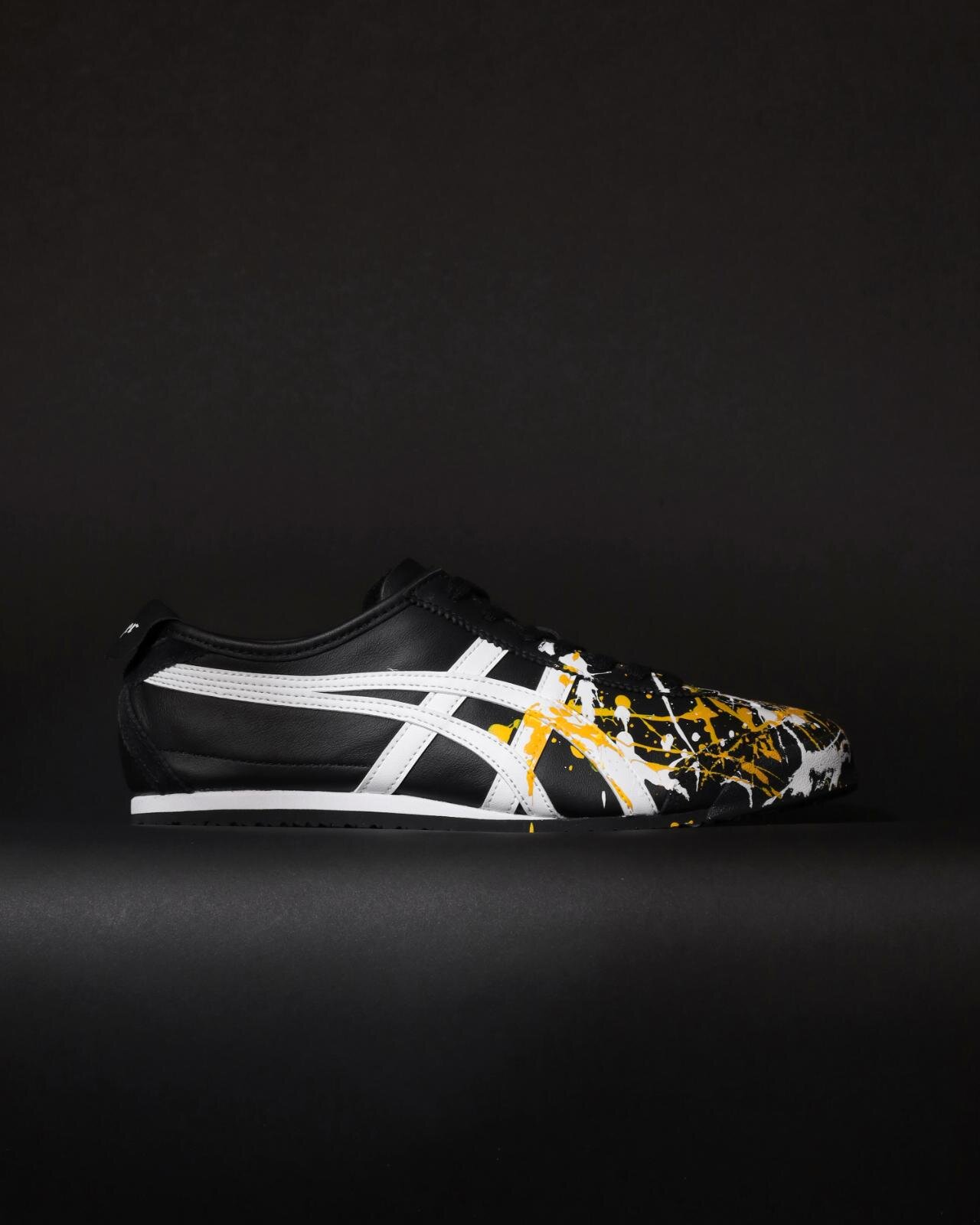 COMME des GARÇONS × Onitsuka Tiger の2025年ホリデーコレクションが12月1日(月)発売予定