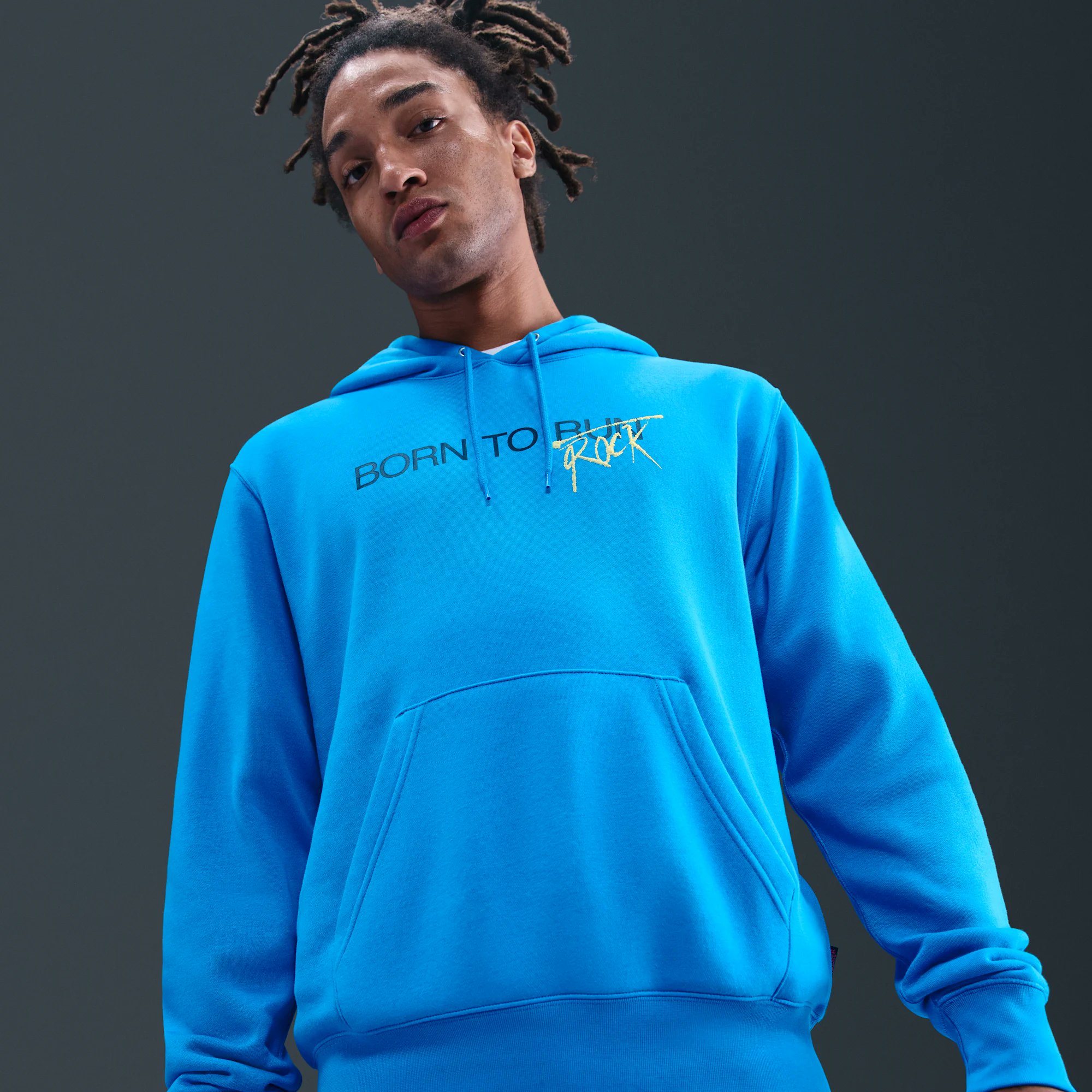 Stranger Things × NIKE の最新コラボアパレルが公開