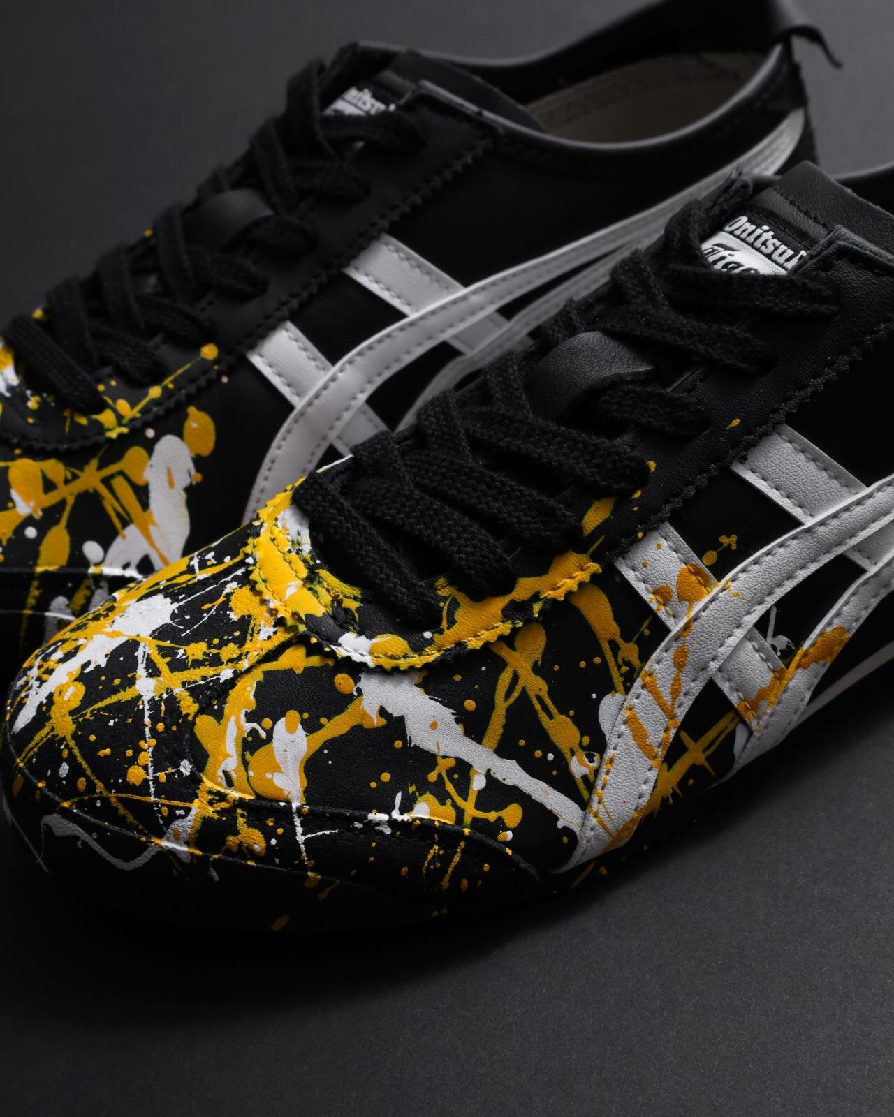 COMME des GARÇONS × Onitsuka Tiger の2025年ホリデーコレクションが12月1日(月)発売予定