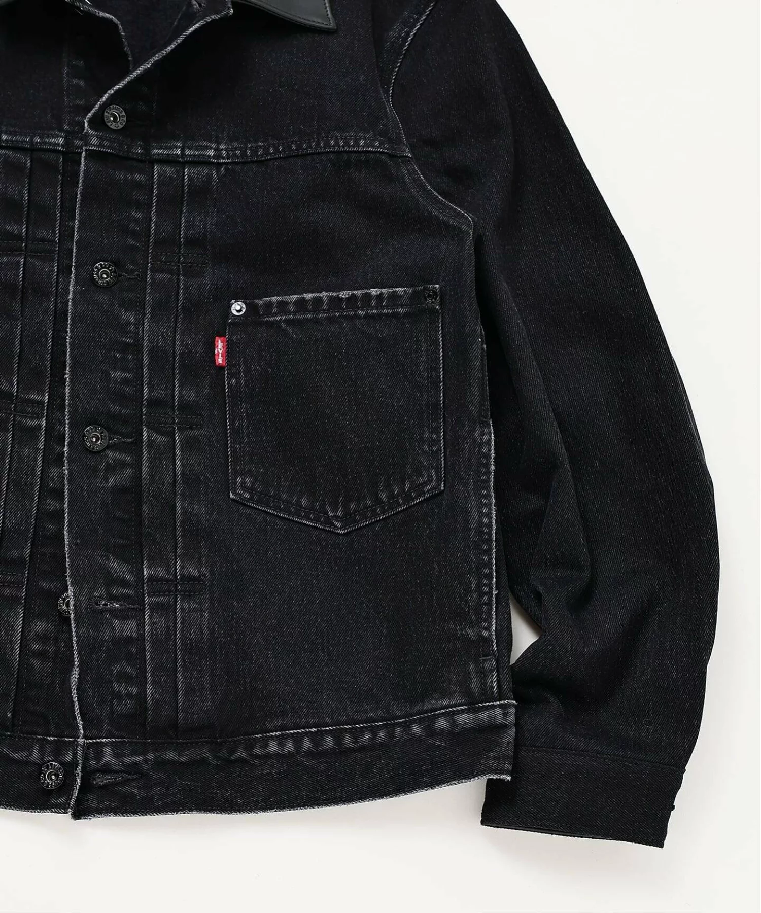 EDIFICE × Levi’s®『2nd Type Tracker Jacket』の先行予約が開始