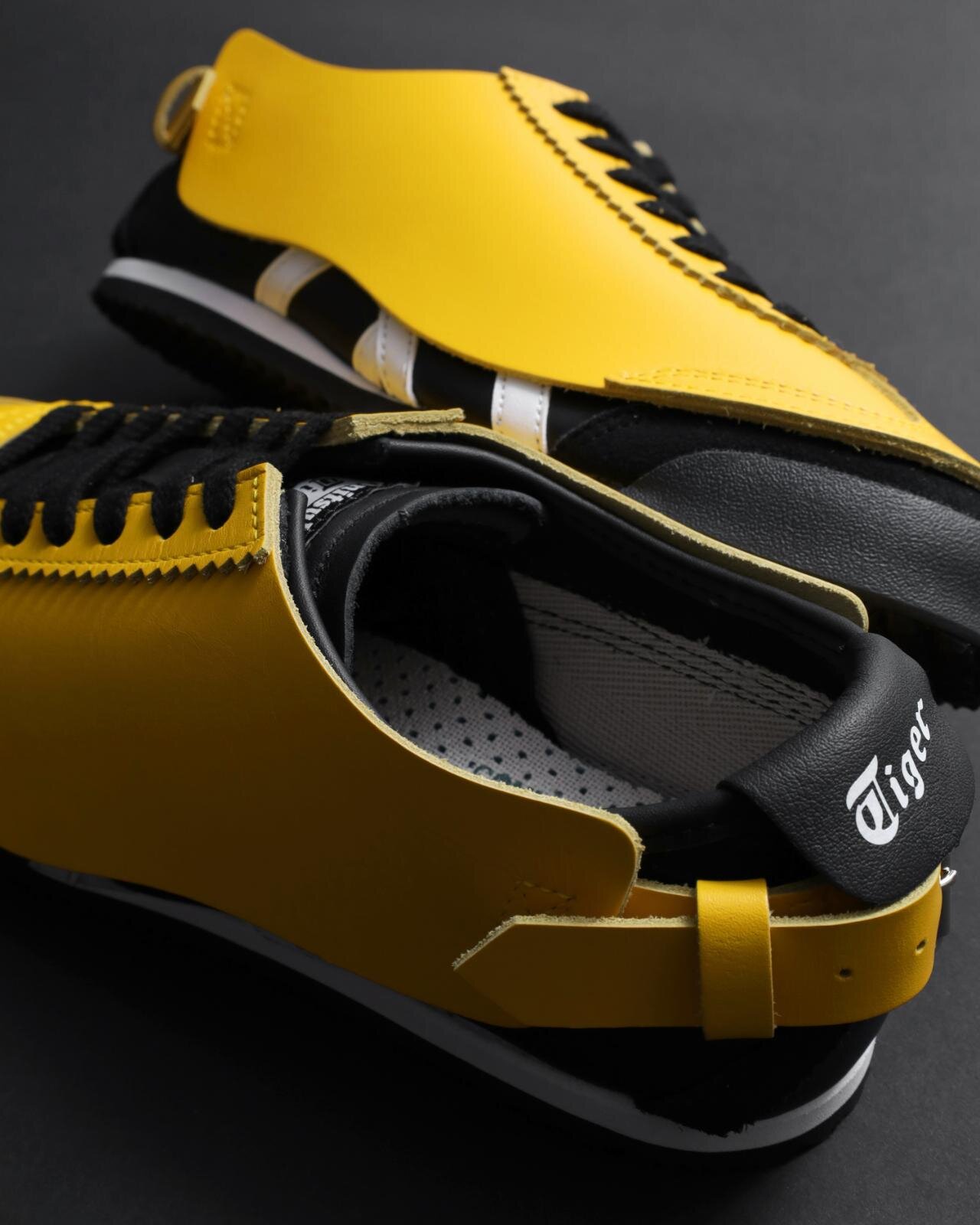 COMME des GARÇONS × Onitsuka Tiger の2025年ホリデーコレクションが12月1日(月)発売予定