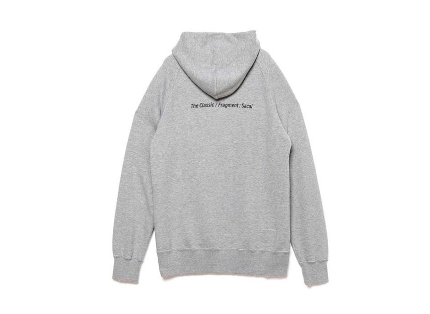 fragment design × sacai の Pullover Hoodie が発売