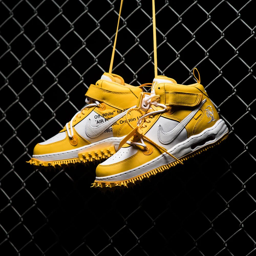 Off-White™ × NIKE の AIR FORCE 1 MID SP LTHR “Varsity Maize” が発売