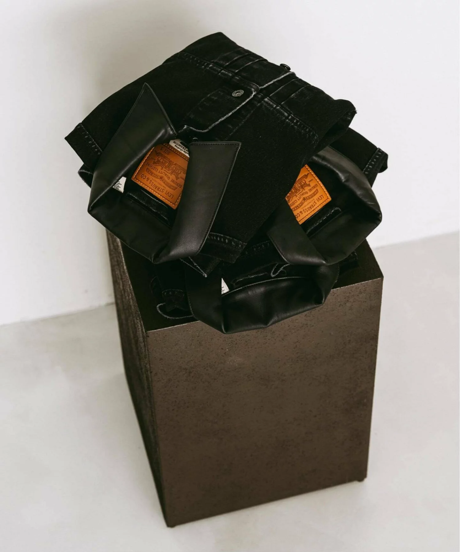 EDIFICE × Levi’s®『2nd Type Tracker Jacket』の先行予約が開始