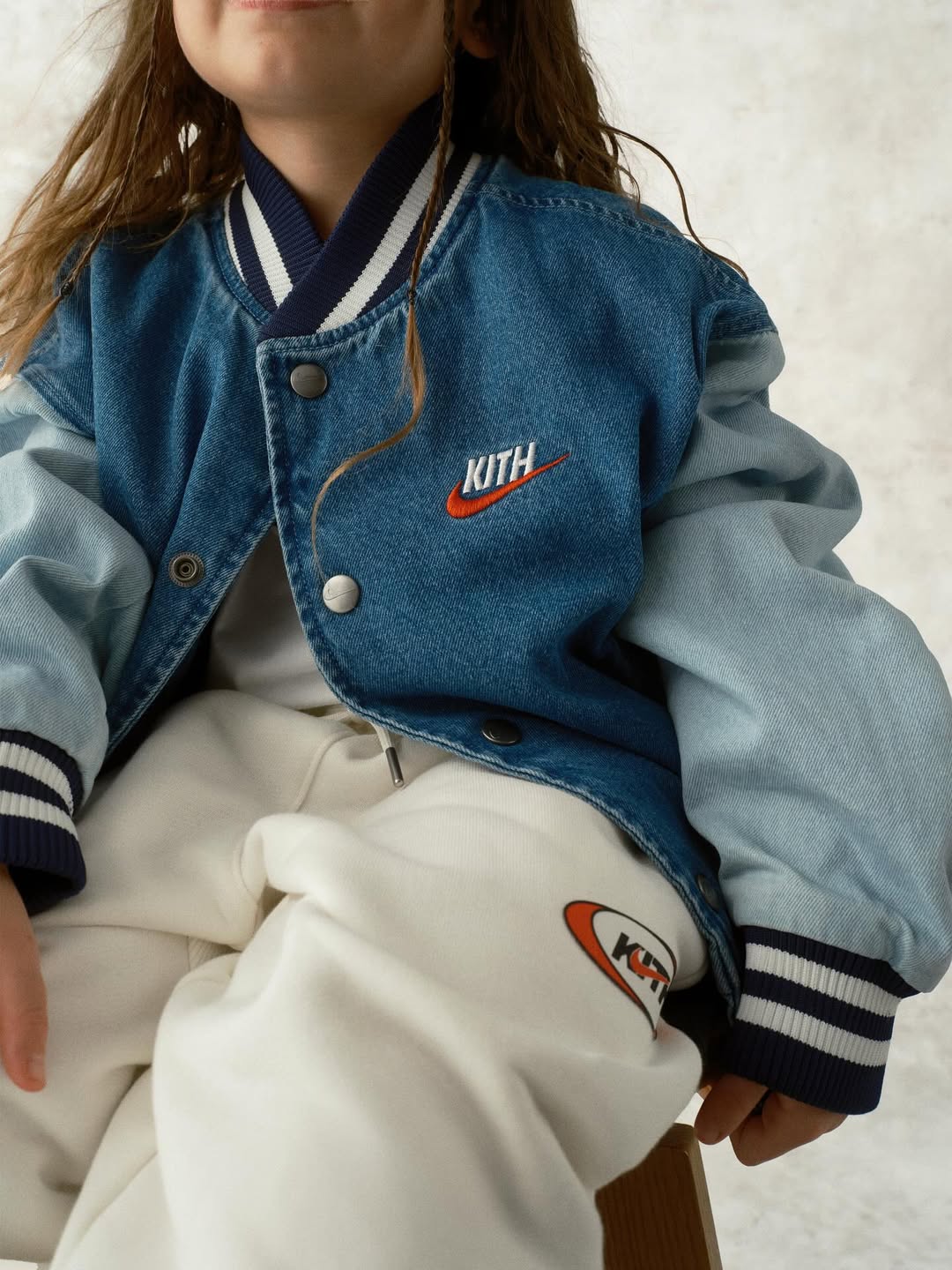 KITH × NIKE の2025年ホリデーコレクションが公開