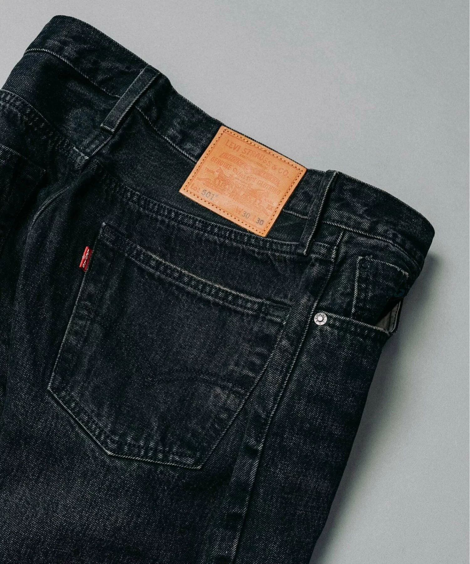 EDIFICE × Levi’s®『BIG E 501®︎ “Black”』の追加予約が開始