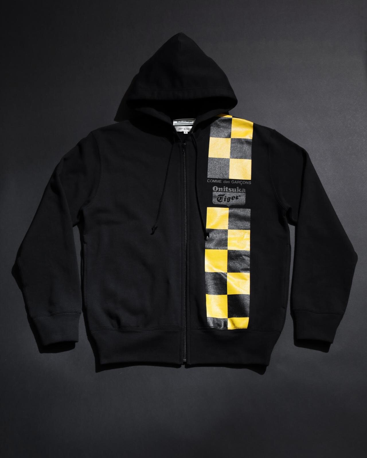 COMME des GARÇONS × Onitsuka Tiger の2025年ホリデーコレクションが12月1日(月)発売予定