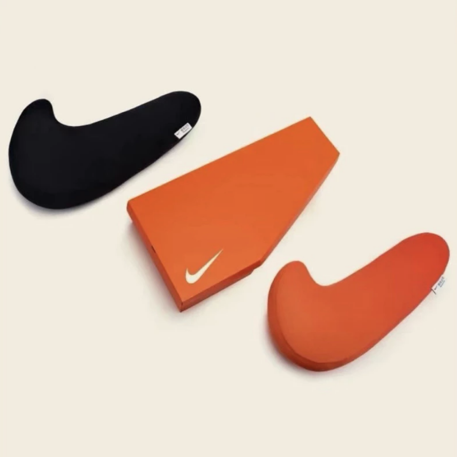 NIKE の Swoosh Birthday Pillow が発売 - Yakkun StreetFashion Media