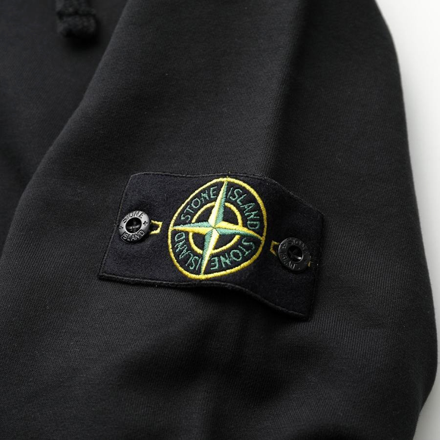 Stone Island の Compass Logo Pullover Hoodie が発売
