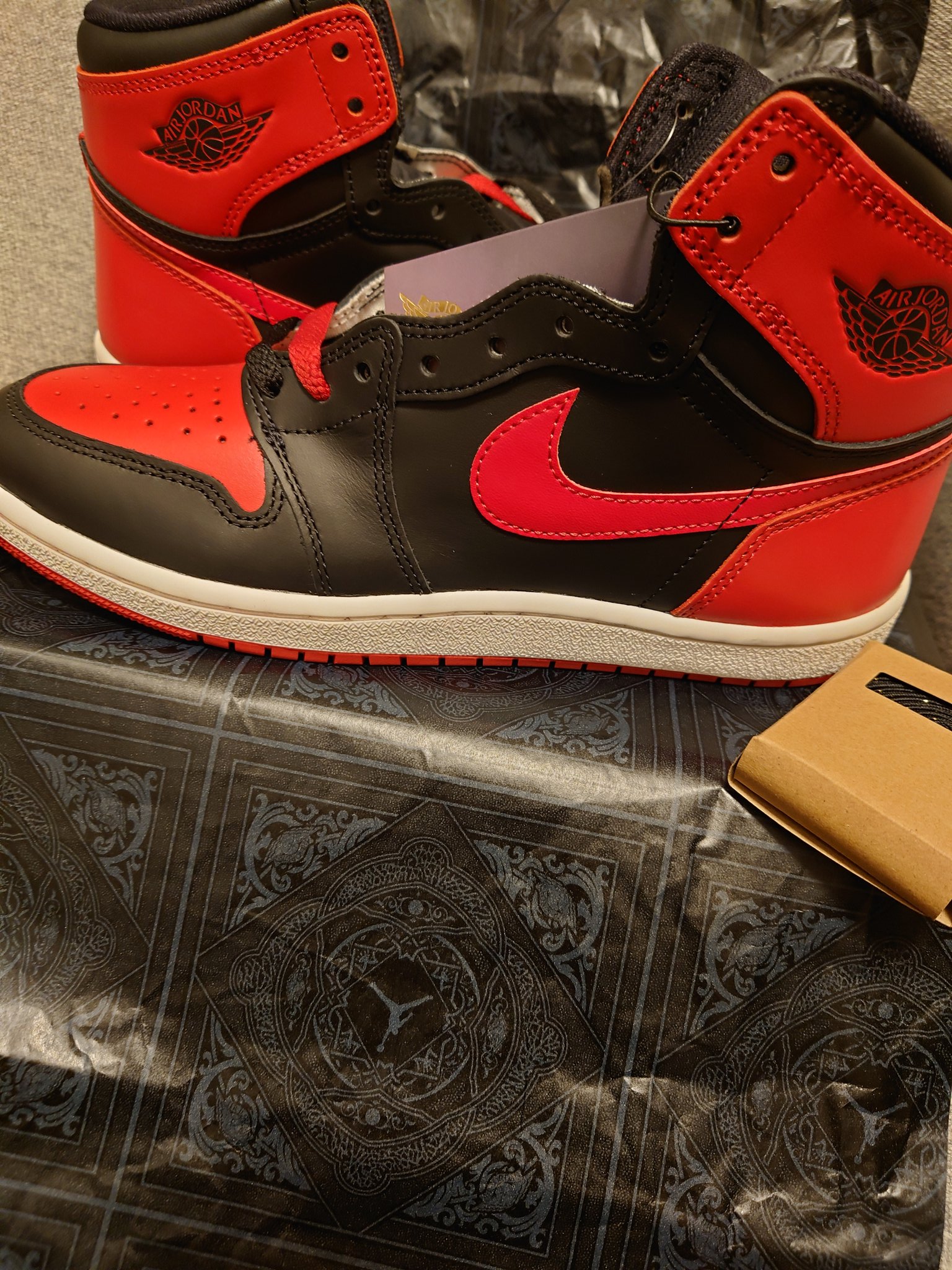 NIKE AIR JORDAN 1 HIGH '85 SP “Bred” の2月販売モデルとの変更点が判明