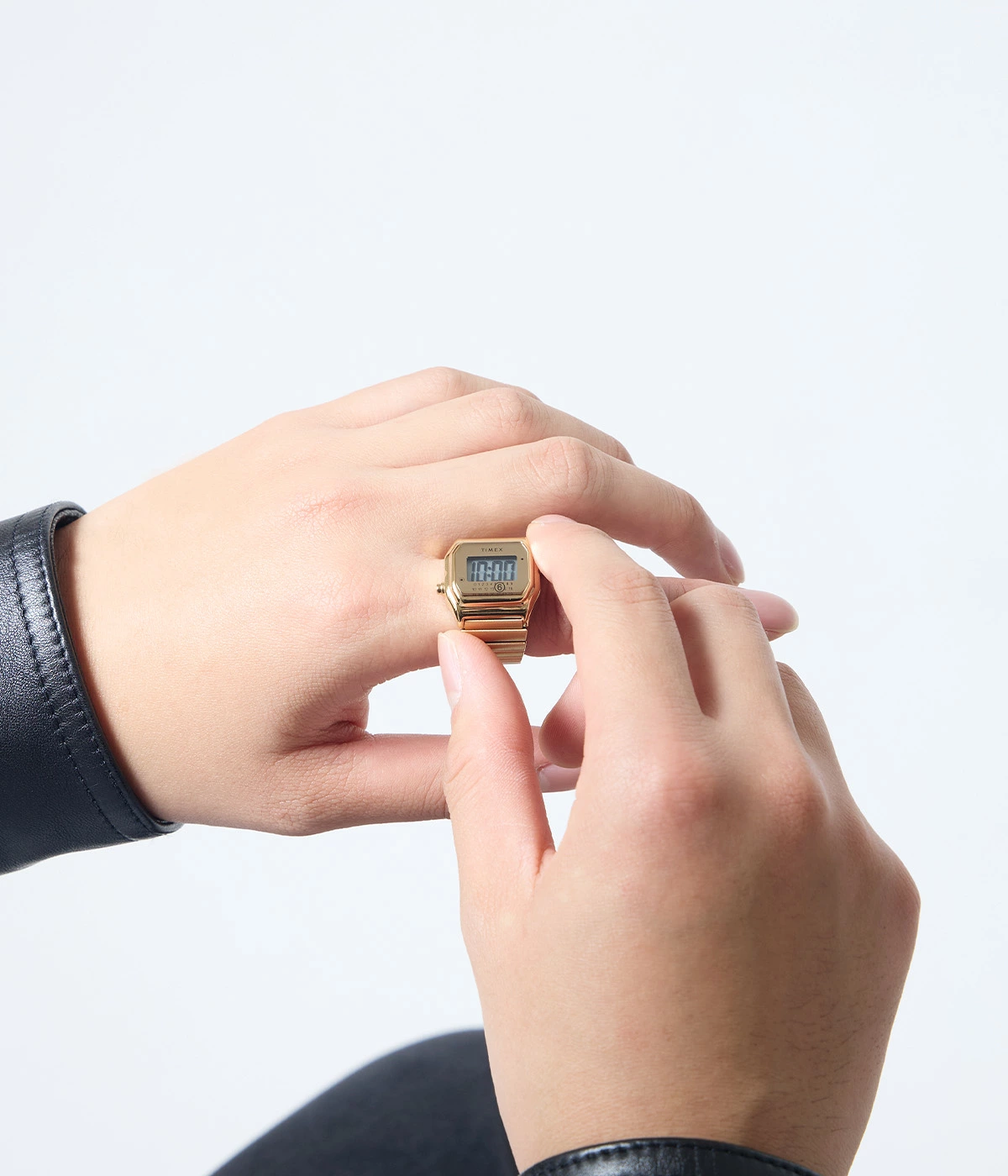 MM6 Maison Margiela × TIMEX『T80 Ring Watch』が再販