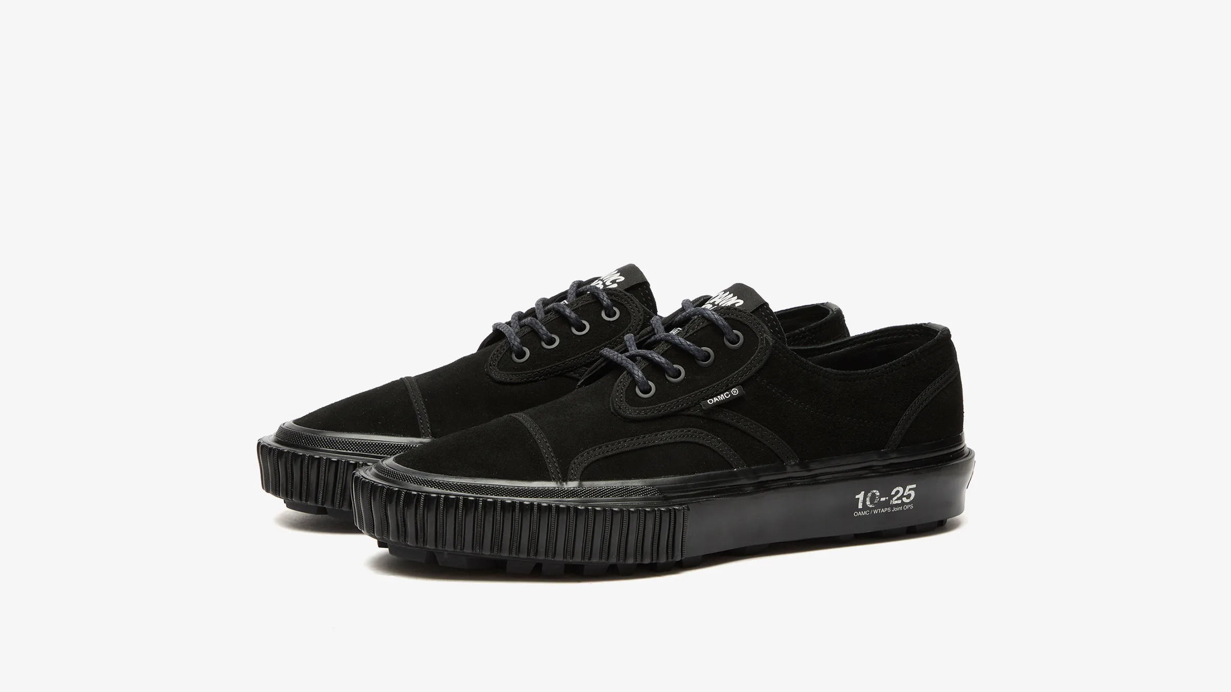 WTAPS × OAMC × VANS OTW のトリプルコラボスニーカーが発売予定