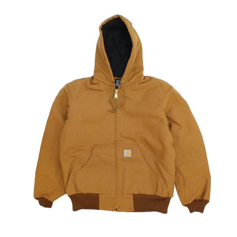 Carhartt の Loose Fit Duck Active Jacket J140 が特別価格で発売