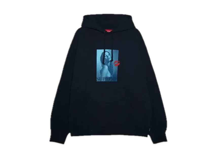 Supreme × Kate Moss の Hooded Sweatshirt が発売