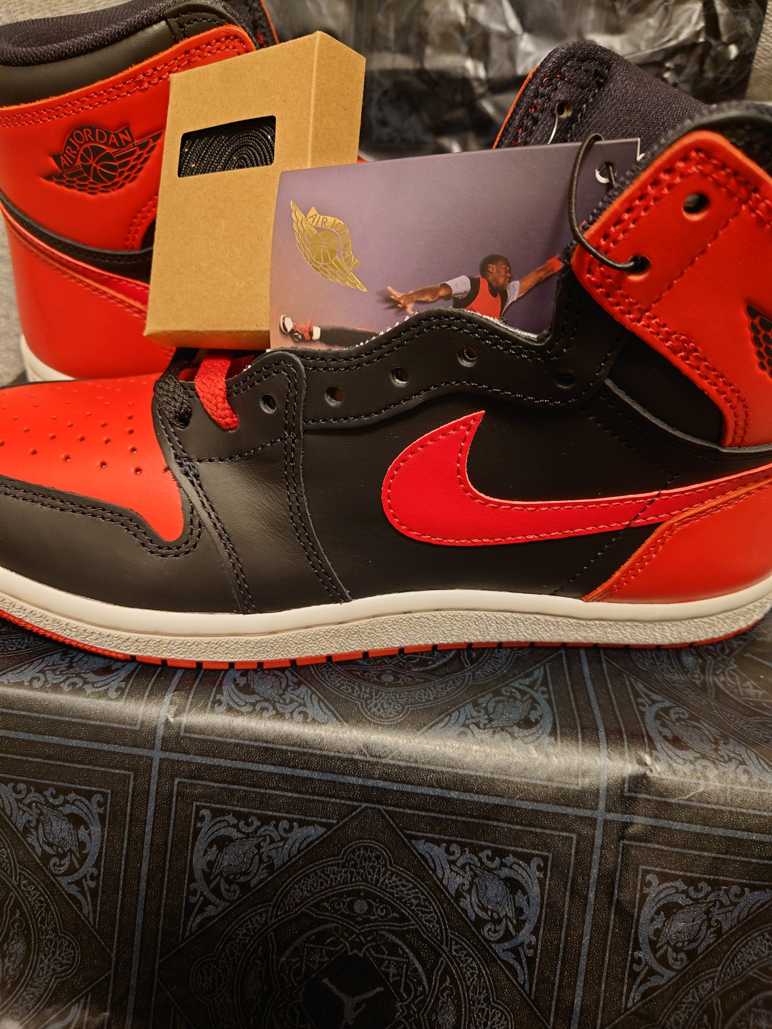 NIKE AIR JORDAN 1 HIGH '85 SP “Bred” の2月販売モデルとの変更点が判明