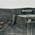 Stüssy × Levi’s® の SS502 Regular Fit Straight が発売