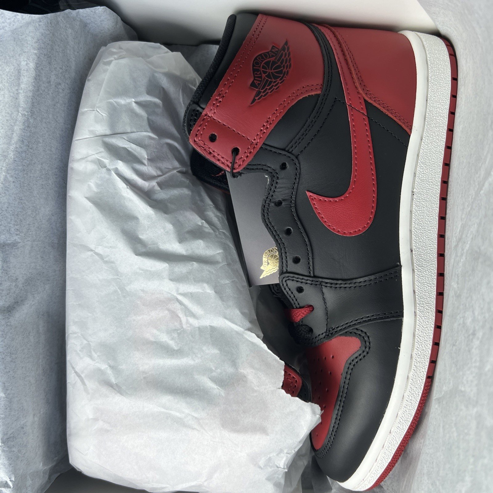 NIKE AIR JORDAN 1 HIGH '85 SP “Bred” の2月販売モデルとの変更点が判明