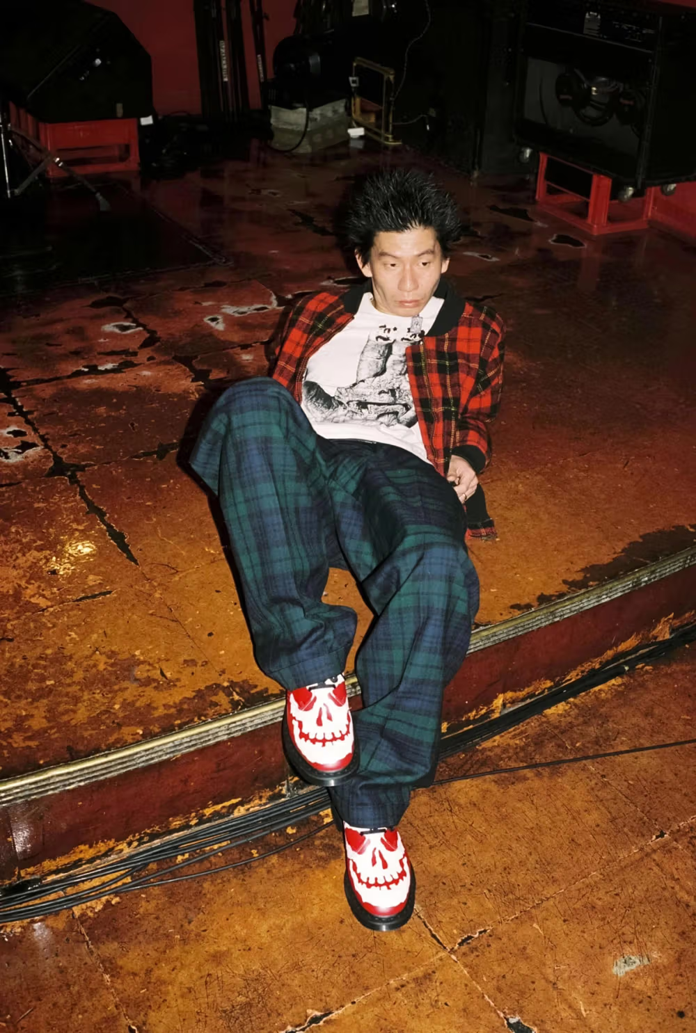 Supreme × Dr.Martens の2025年秋冬コラボシューズが発表