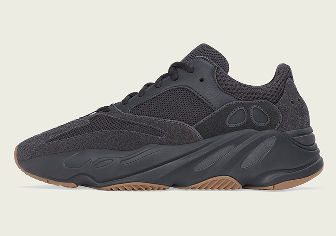 YEEZY BOOST 700 “Utility Black” が発売