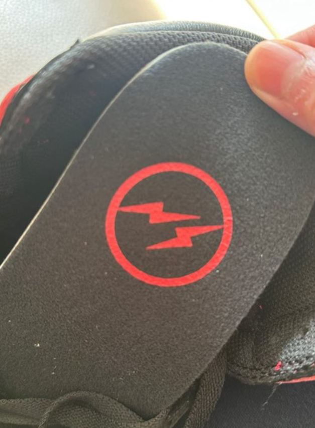 fragment design × NIKE AIR JORDAN 1 "Bred" が公開