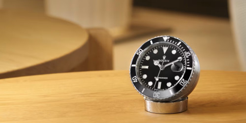 ROLEX から サブマリーナー 型置時計『Submariner Date Desk Clock』が発売