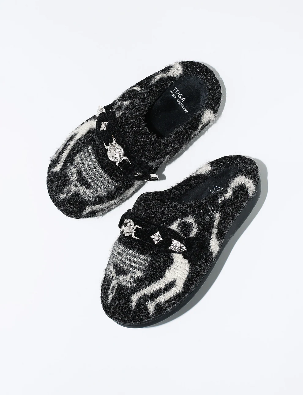 TOGA × SUBU の初コラボシューズが11月28日(金)発売