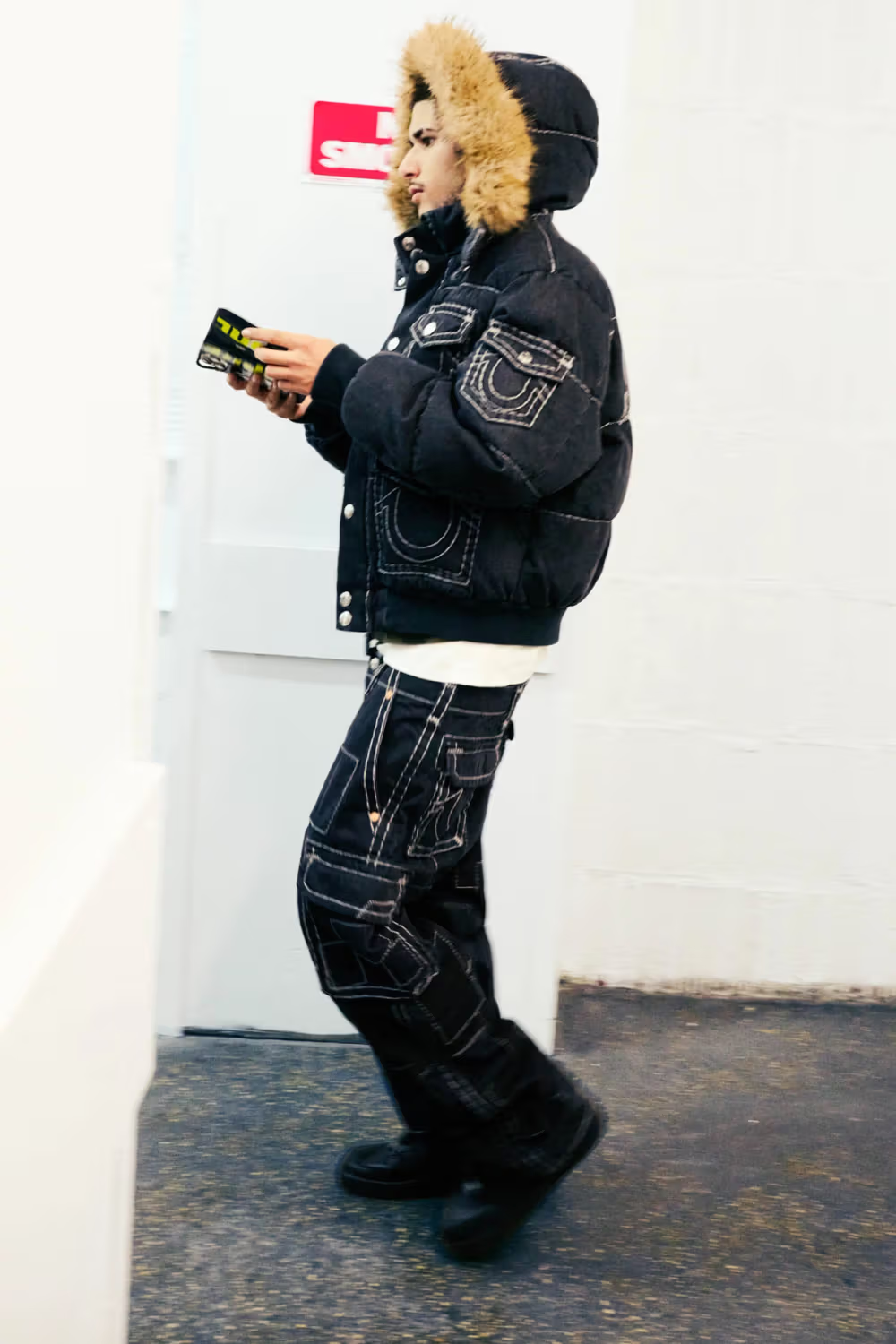 Supreme × True Religion の2025年秋コラボコレクションが11月22日(土)発売