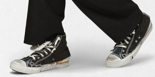 Maison Margiela の Love To Death Sneakers が発売