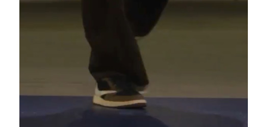 Stephen Curry が Travis Scott x NIKE AIR JORDAN 1 "Black/Dark Mocha" を着用