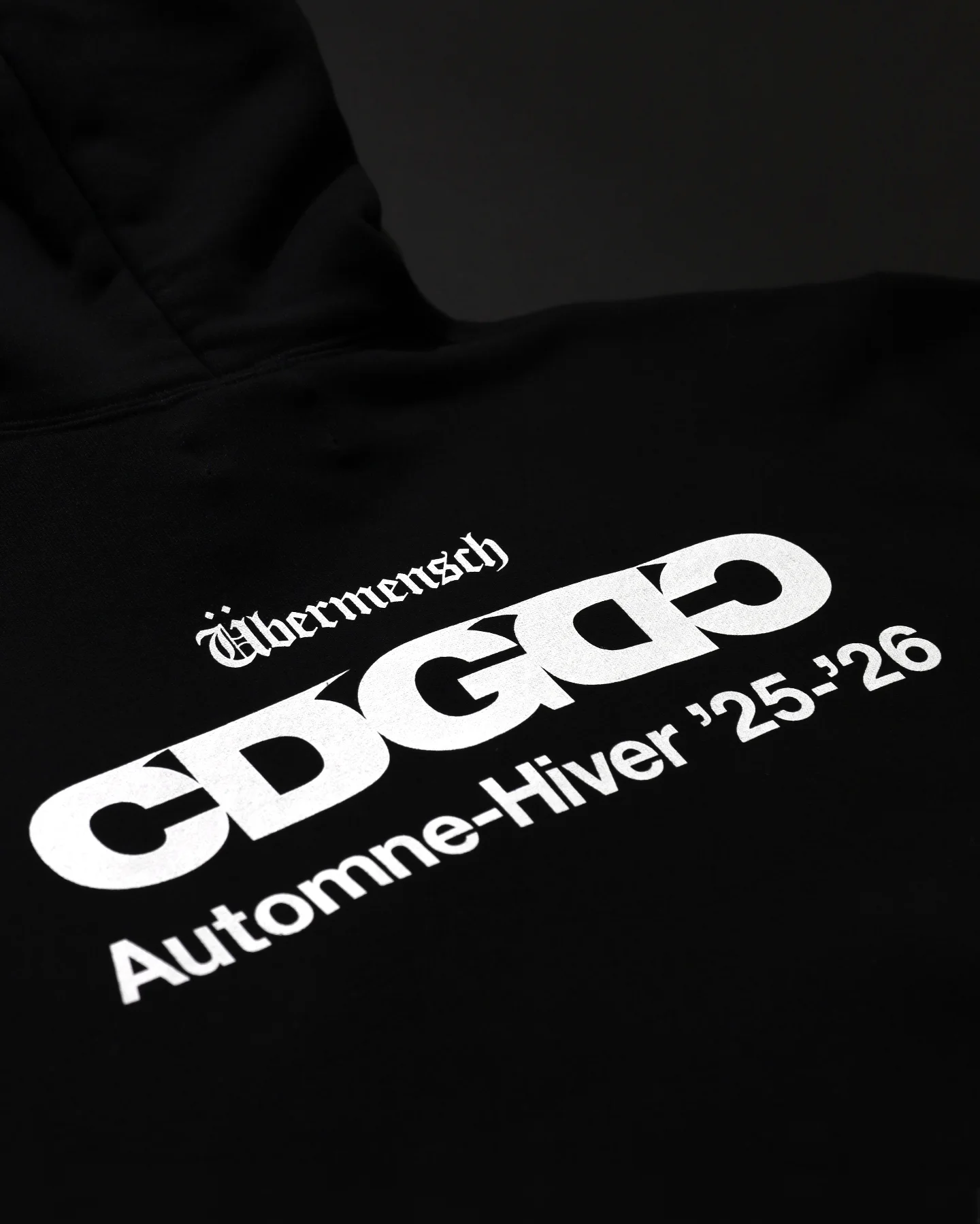 CDG × G-DRAGON のコラボコレクションが12月24日(水)に発売予定