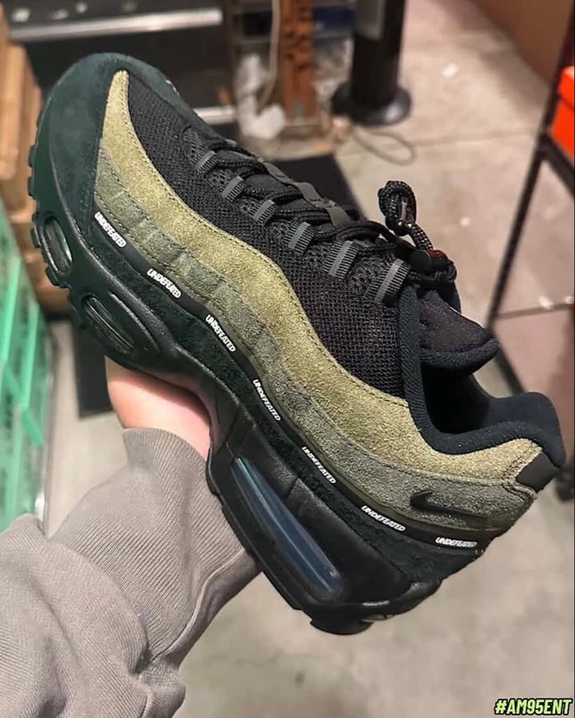 UNDEFEATED × NIKE AIR MAX 95 “Medium Olive” が公開