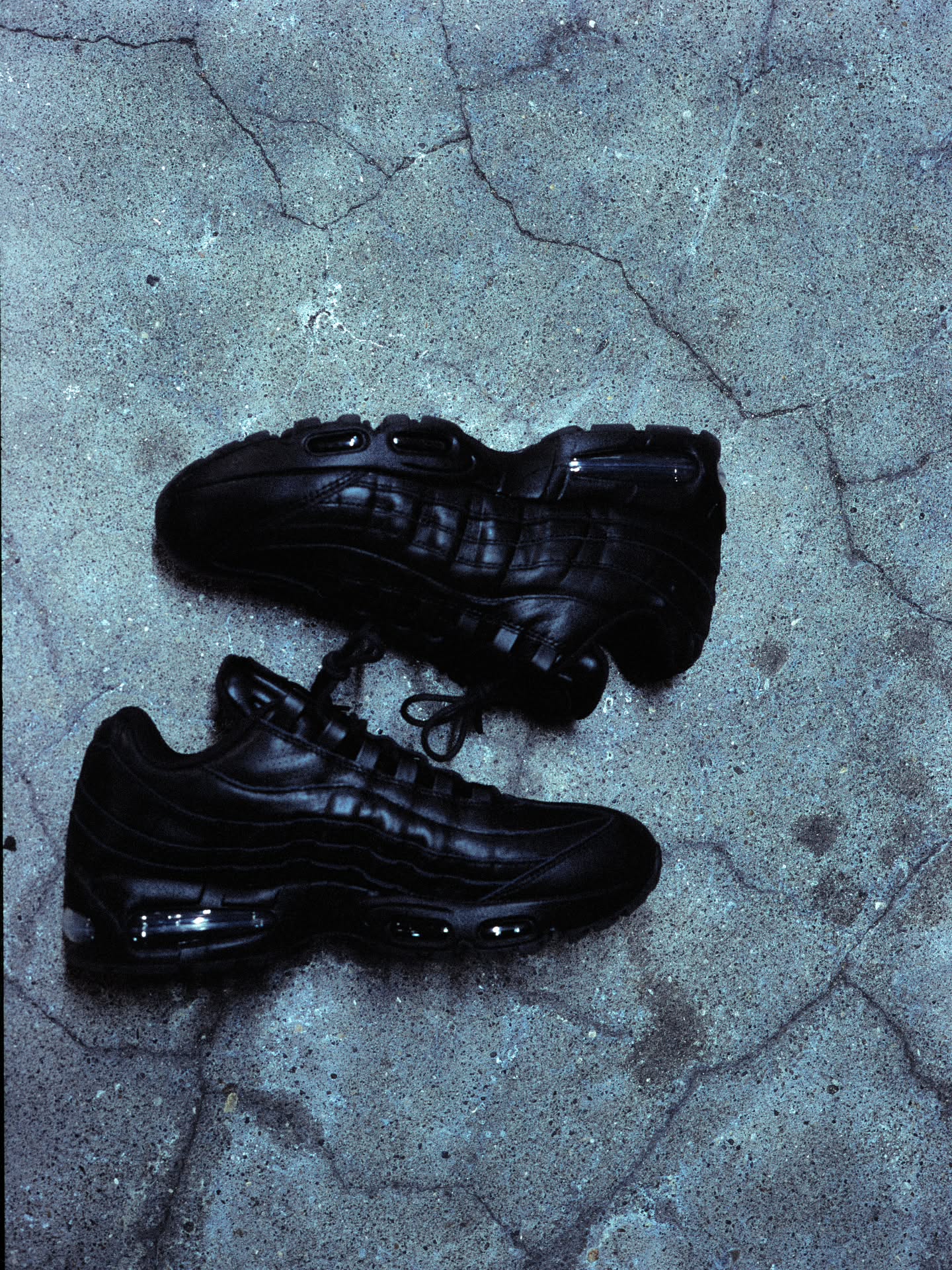 NIKE AIR MAX 95 BIG BUBBLE "Leather Triple Black" の国内販売が決定