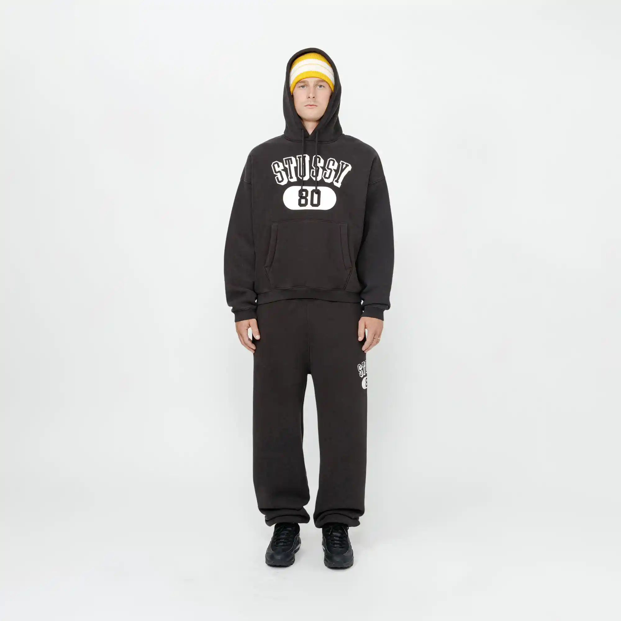Stüssy『80 Relaxed Hoodie』が特別価格で発売