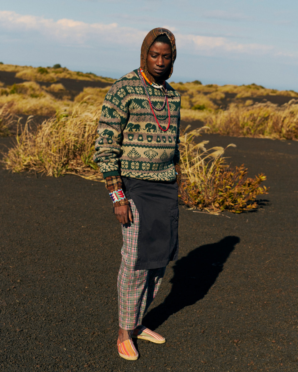 STARBUCKS STAND by BEAMS からコーヒー豆の産地 KENYA をイメージした “SEASONAL Collection” が12月12日(金)発売予定