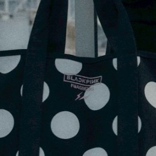 藤原ヒロシ が BLACKPINK × fragment design のコラボアイテムを公開