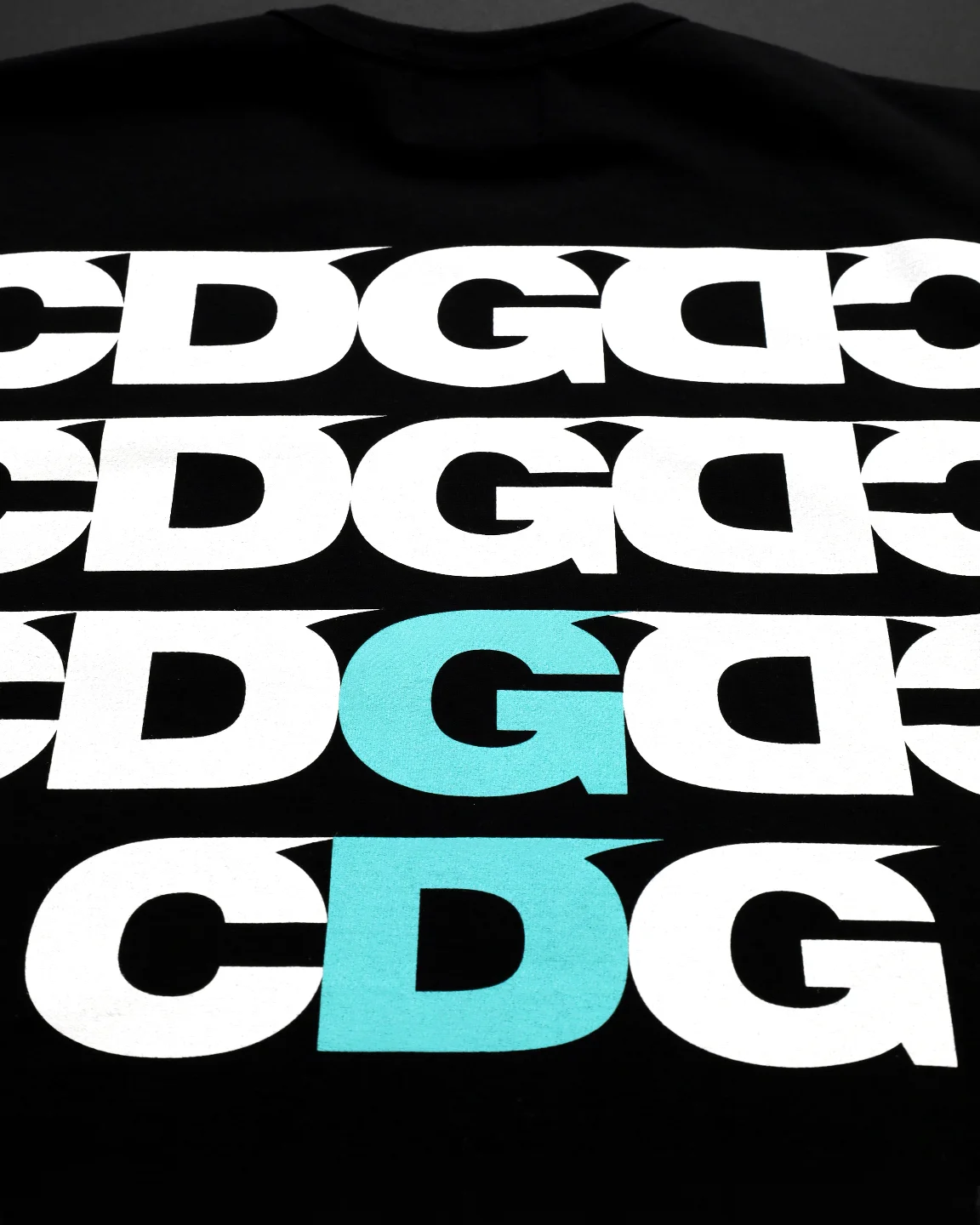 CDG × G-DRAGON のコラボコレクションが12月24日(水)に発売予定