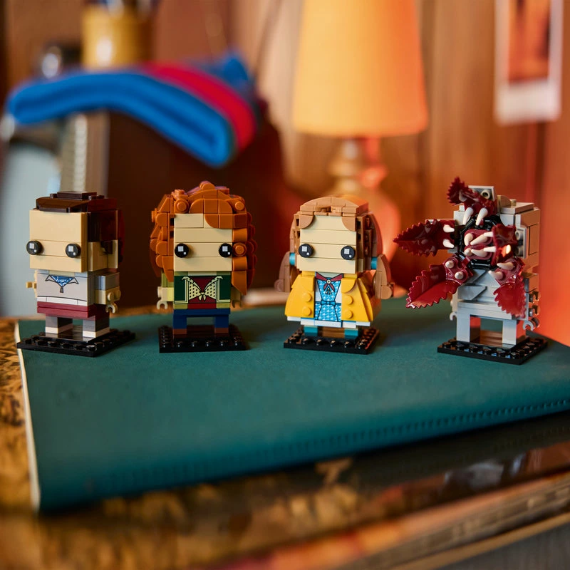 LEGO × Stranger Things『イレブン、マックス、デモゴルゴン、ホリー フィギュアセット』が1月1日(木)発売
