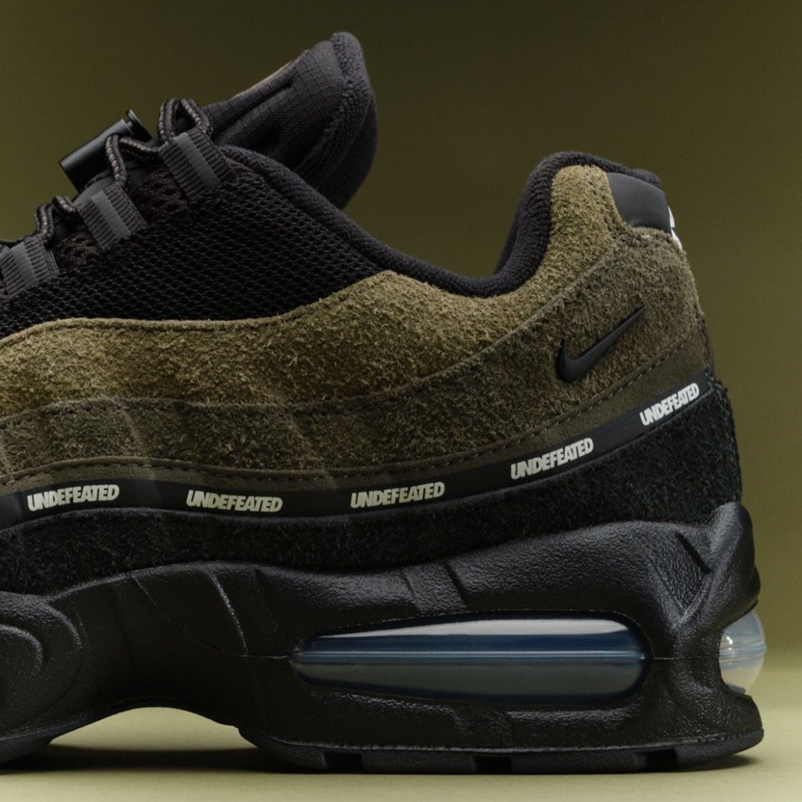 UNDEFEATED × NIKE AIR MAX 95 “Medium Olive” が国内12月28日(日)発売予定