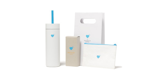 HUMAN MADE® × Blue Bottle Coffee の2025年ホリデーコレクションが12月6日(土)発売予定