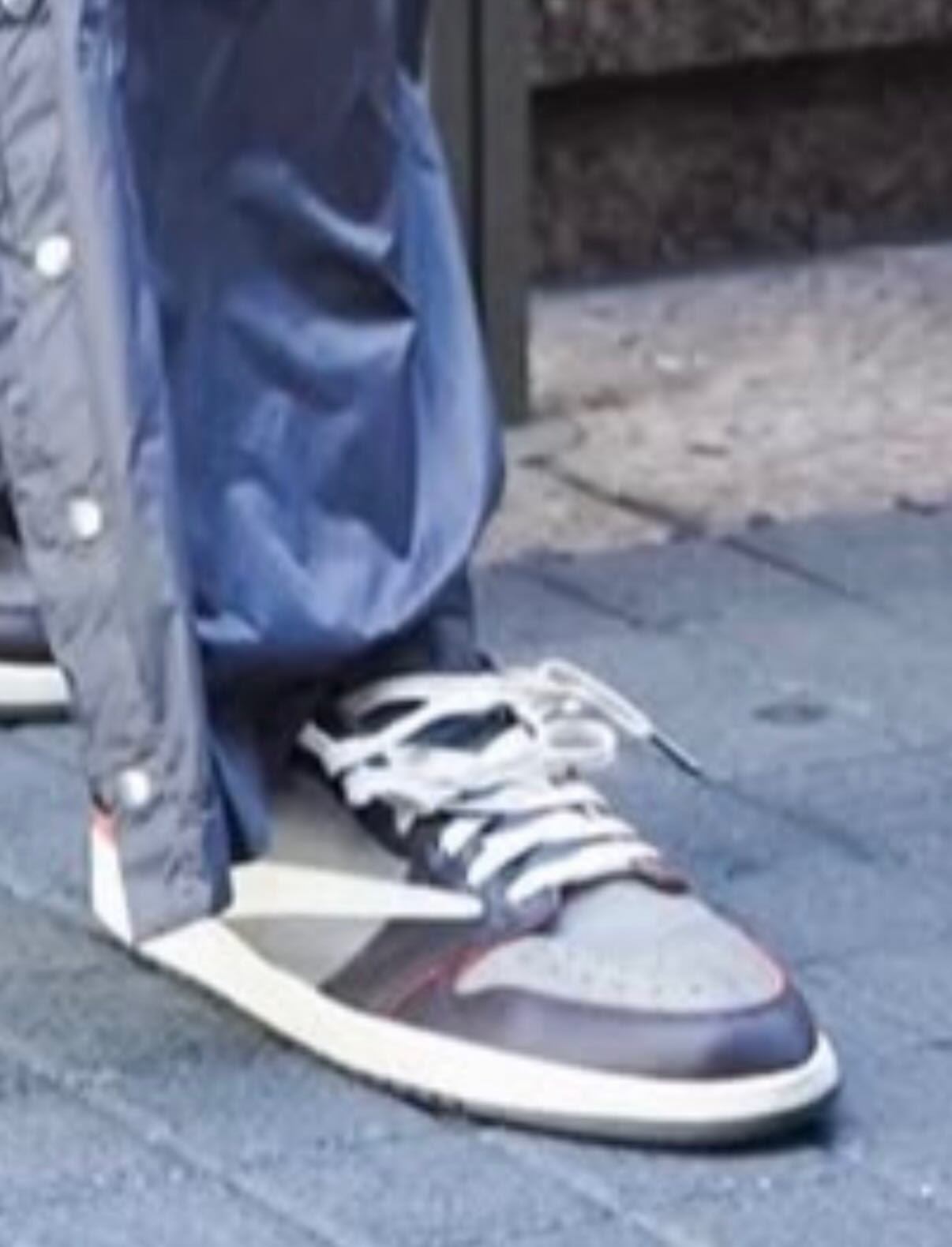 Kevin Durant が Travis Scott × NIKE AIR JORDAN 1 LOW の特別モデルを着用