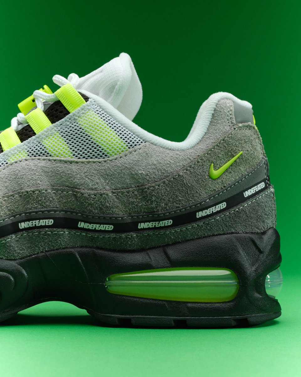 UNDEFEATED × NIKE AIR MAX 95 “Geo Exclusive” が12月12日(金)より発売予定